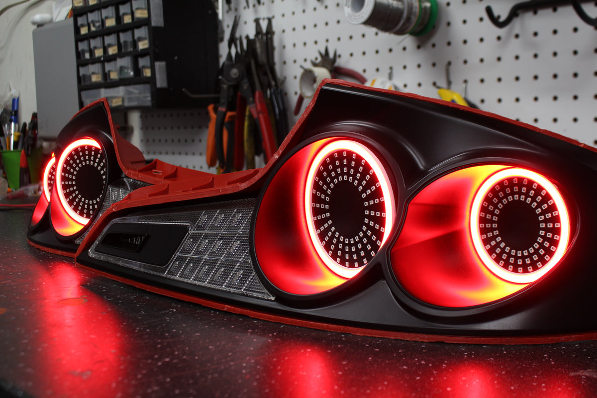 Infiniti G35 Coupe sequential LED taillights — view 3